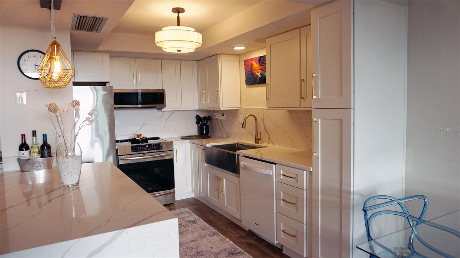 500 Treasure Island Causeway #303, Treasure Island, Florida 33706, 1 Bedroom Bedrooms, ,2 BathroomsBathrooms,Residential,For Sale,TREASURE ISLAND,U8210286
