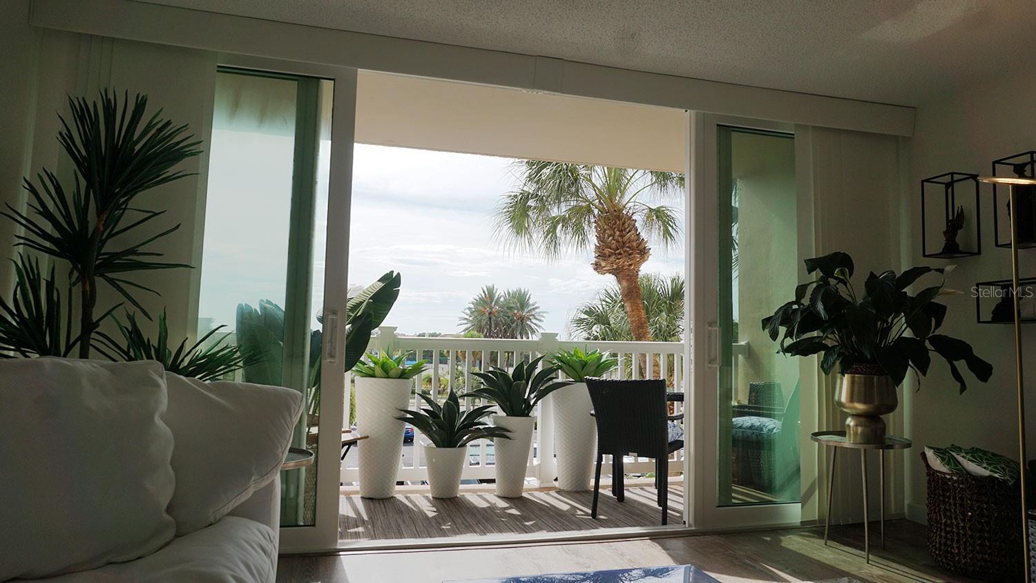 500 Treasure Island Causeway #303, Treasure Island, Florida 33706, 1 Bedroom Bedrooms, ,2 BathroomsBathrooms,Residential,For Sale,TREASURE ISLAND,U8210286