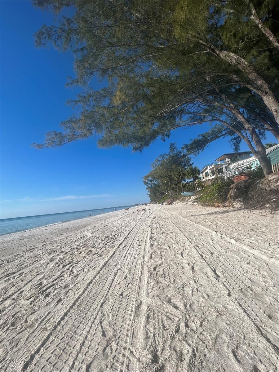 500 Treasure Island Causeway #303, Treasure Island, Florida 33706, 1 Bedroom Bedrooms, ,2 BathroomsBathrooms,Residential,For Sale,TREASURE ISLAND,U8210286