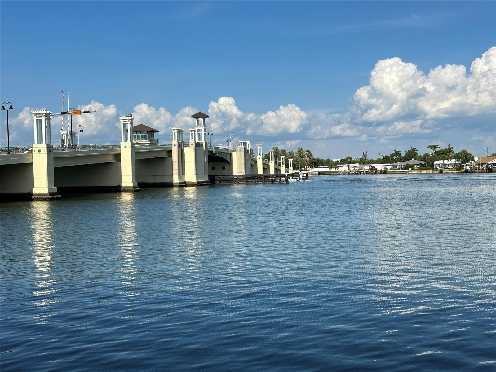 500 Treasure Island Causeway #303, Treasure Island, Florida 33706, 1 Bedroom Bedrooms, ,2 BathroomsBathrooms,Residential,For Sale,TREASURE ISLAND,U8210286
