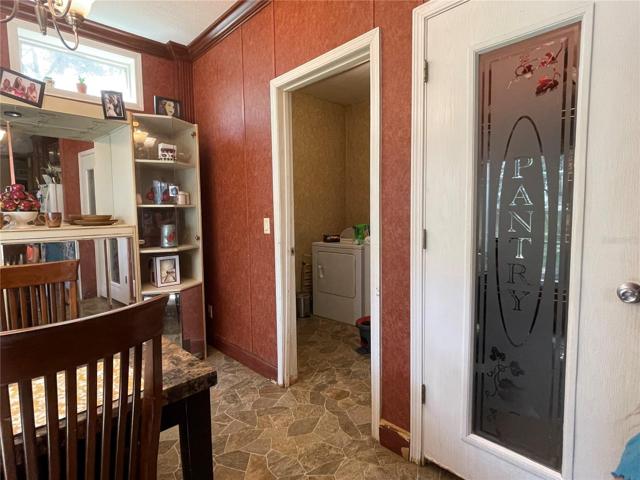 15402- Pantry and laundry room located off of Kitchen