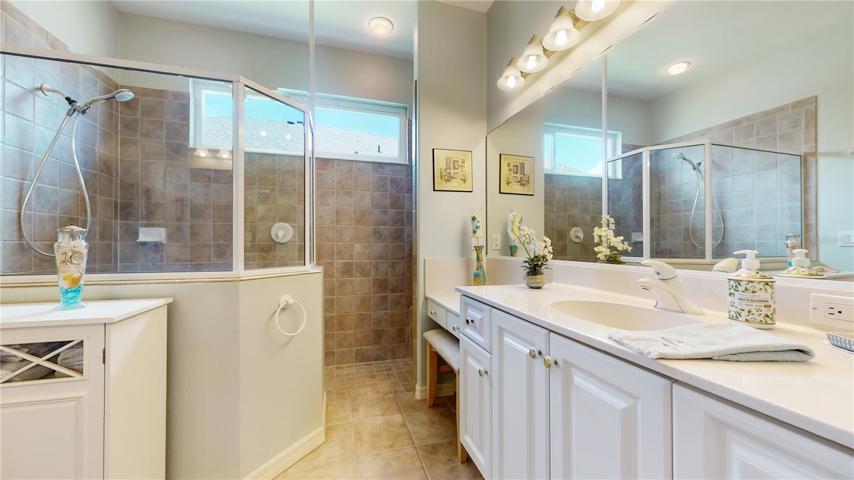 Primary En-Suite