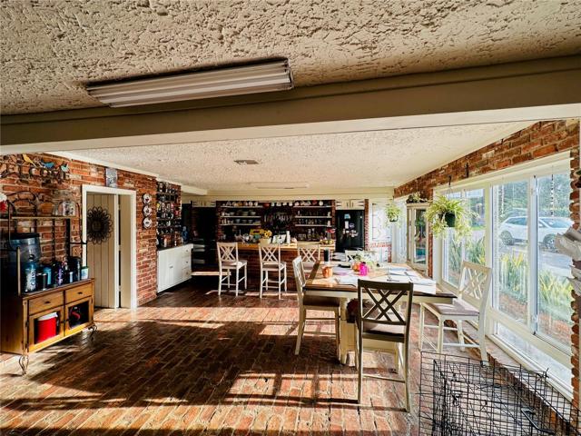 Breakfast Room / Kitchen