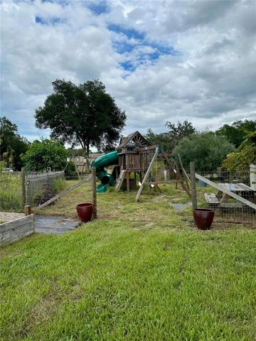 PLAY GROUND