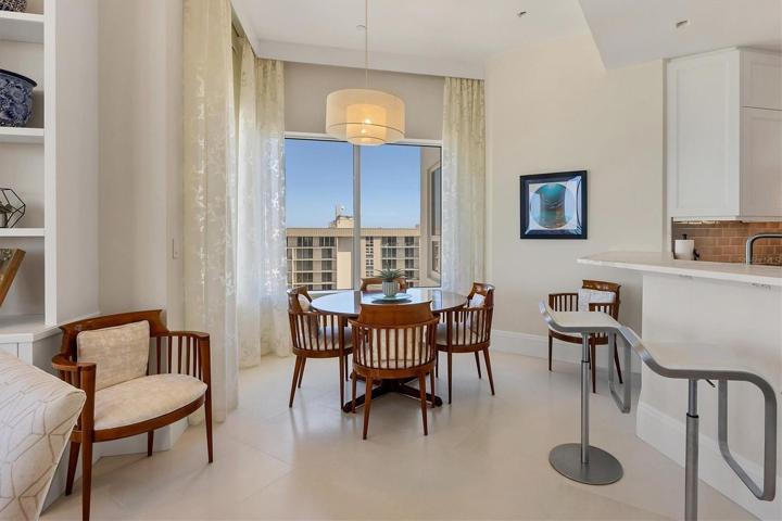 Casual Dining Area