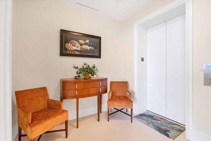 Private Owner Elevator Entry
