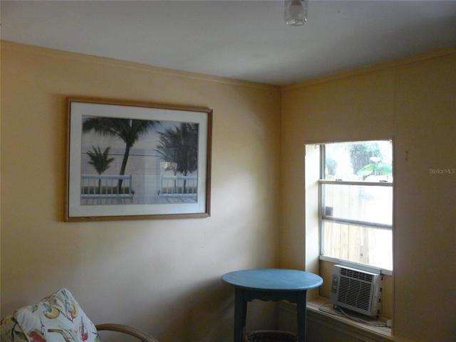 2 bedroom living rooom