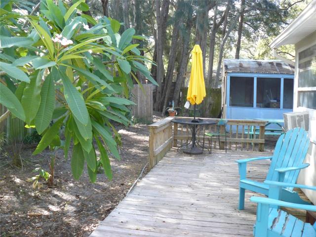 Deck for two bedroom