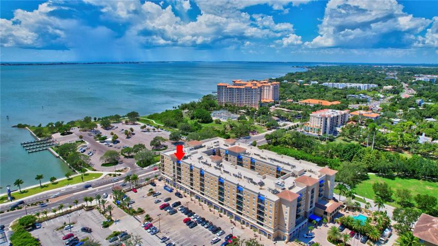 Buildings location to Sarasota Bay