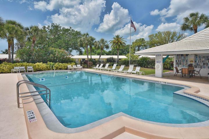 Community pool