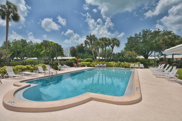 Community pool