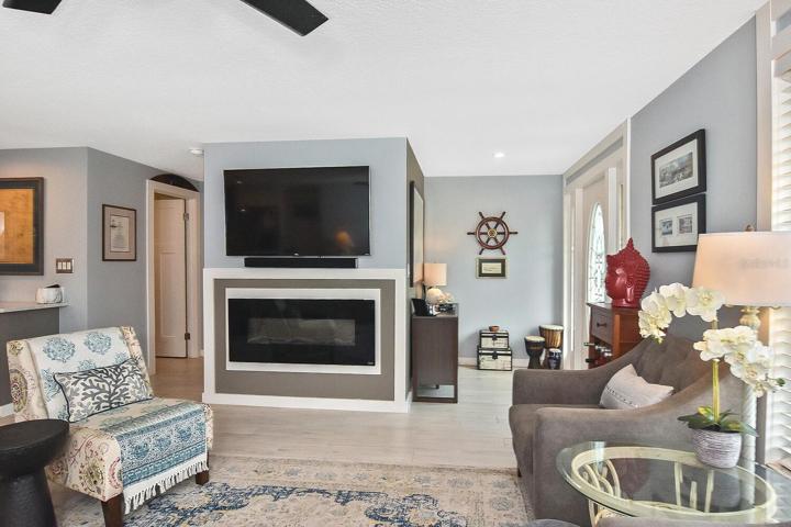 Foyer, great room