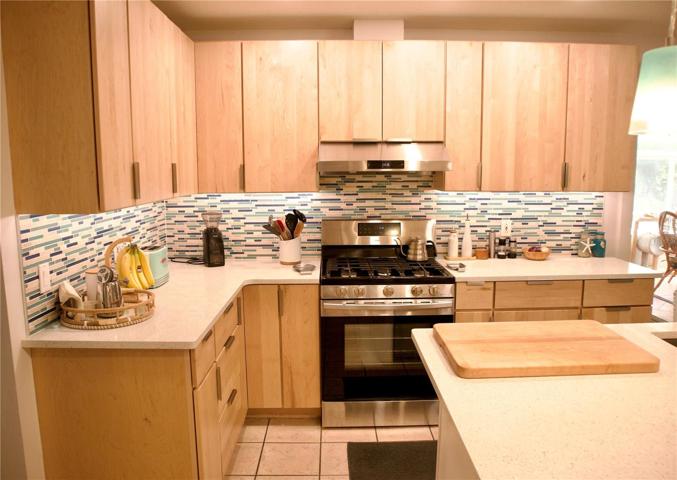 Newly Updated Kitchen 3