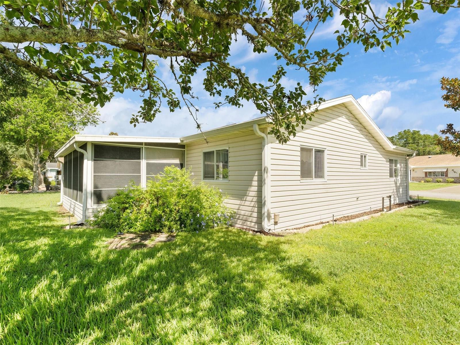 9365 SE 174th Loop, Summerfield, Florida 34491, 3 Bedrooms Bedrooms, ,2 BathroomsBathrooms,Residential,For Sale,174TH,OM662819