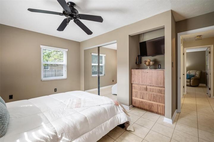 2nd bedroom