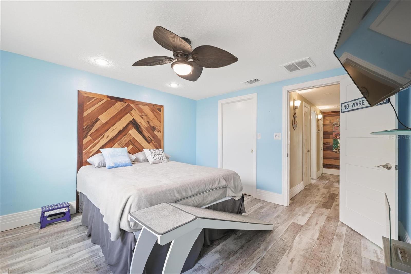 4935 Bonito Drive, New Port Richey, Florida 34652, 2 Bedrooms Bedrooms, ,2 BathroomsBathrooms,Residential,For Sale,BONITO,W7857314