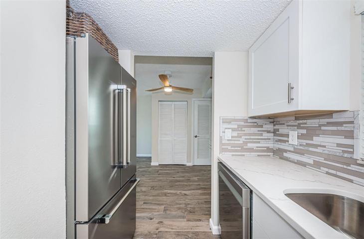 Glass Backsplash