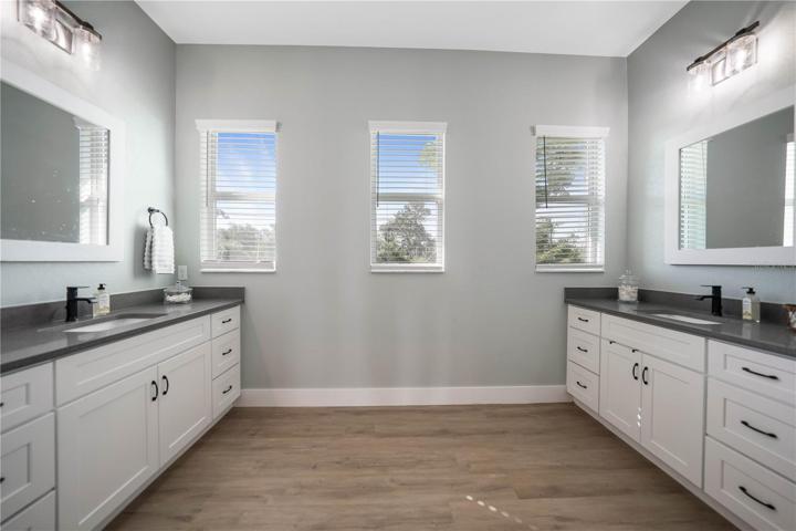Dual Vanities w/ 3 Windows