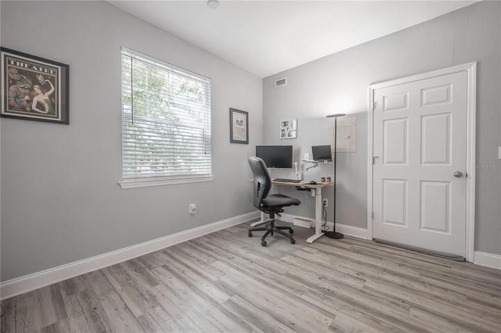 Plenty of room for home office or more in bedroom.
