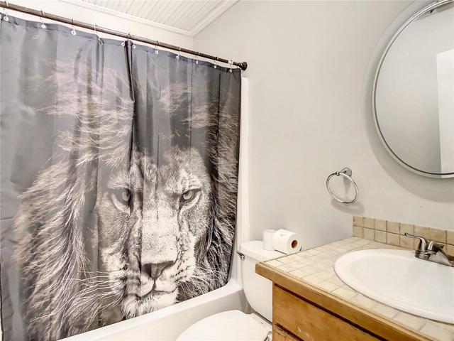 Bathroom 2