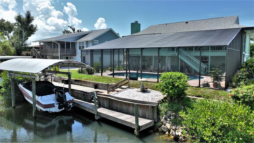 Sale includes 19’ Bayliner power boat.