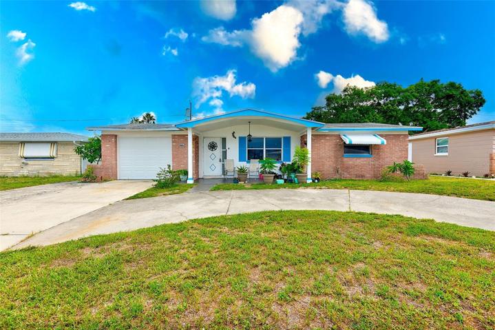 2426 Tahitian Dr., in Holiday, FL!