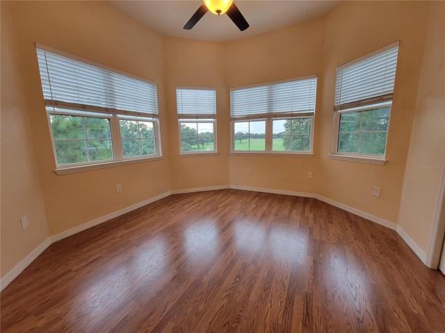 Octagonal Bedroom with Panoramic views.
