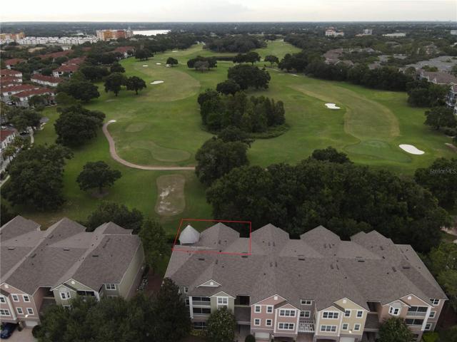 RARE Corner unit with extended views. Extra tall ceilings in octagonal room at corner of the building with panoramic views.