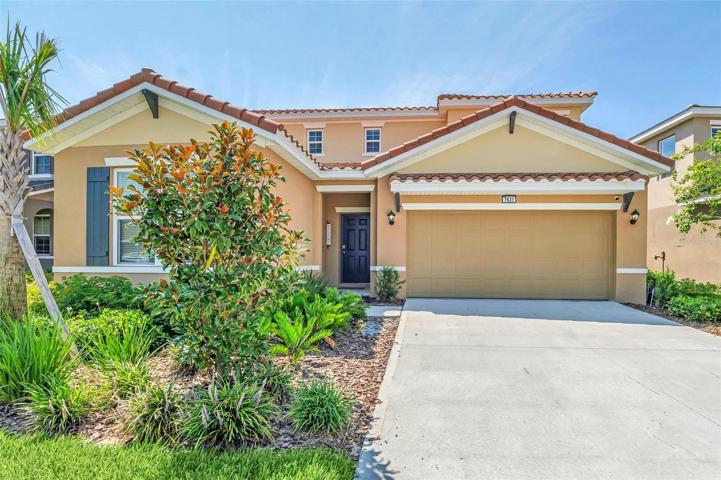 Beautiful 6 Bedroom Home !