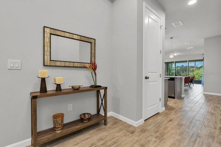 FOYER