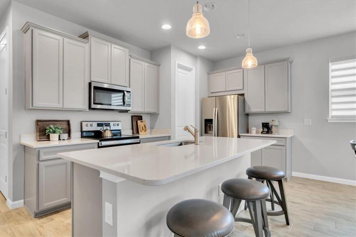 BEAUTIFUL KITCHEN