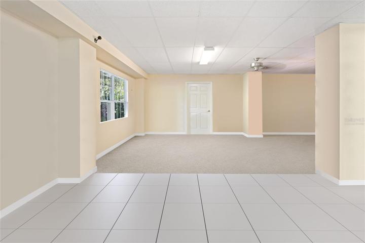 *VIRTUALLY STAGED* BONUS SPACE ON THE GROUND FLOOR!