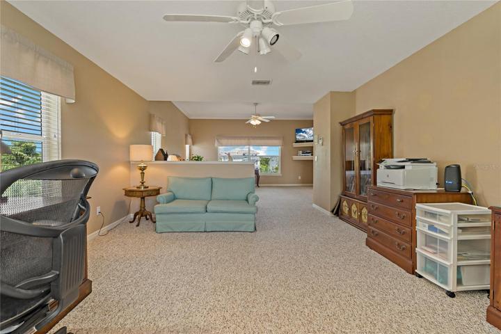 EXPANSIVE PRIMARY BEDROOM!