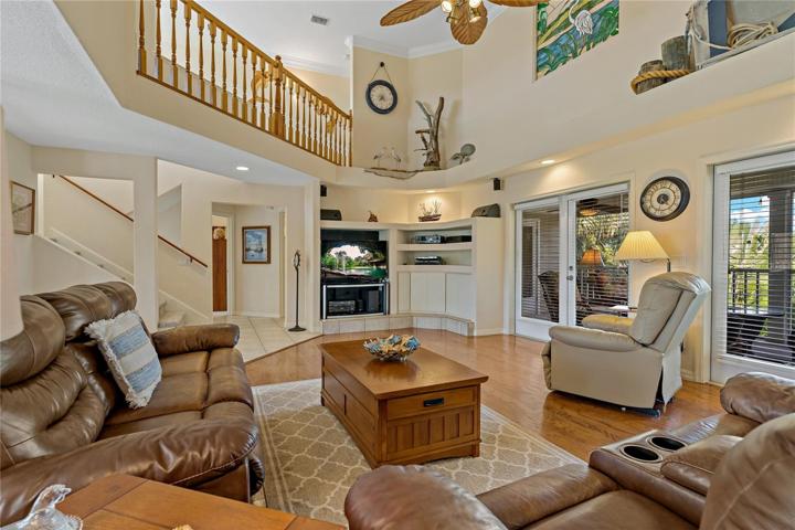 YOU WILL LOVE FAMILY GATHERINGS IN THIS FAMILY ROOM!