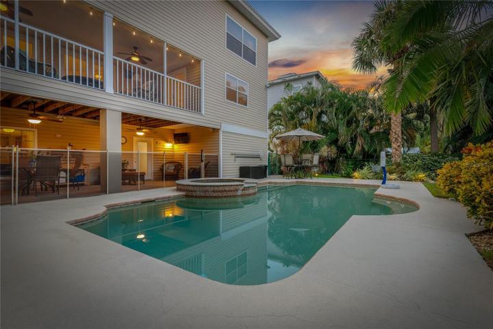 YOUR BACKYARD OASIS!