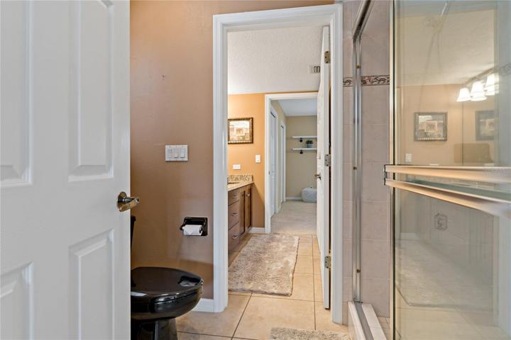 JACK & JILL BATHROOM BETWEEN BEDROOM #2 & BEDROOM #3!