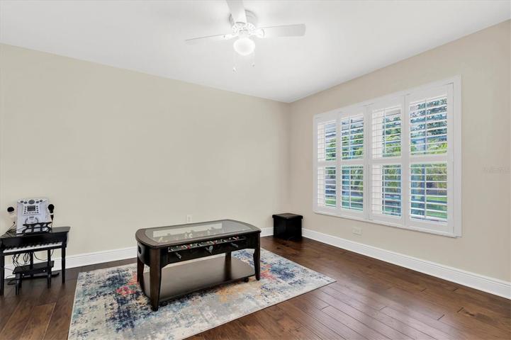Bedroom/den 2
