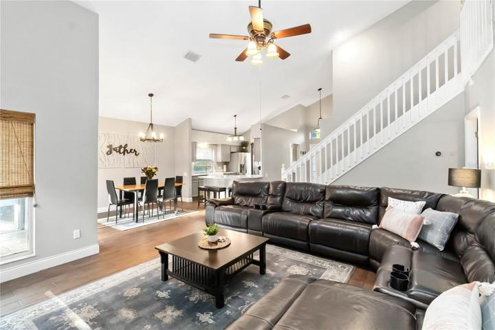 Spacious living room, dining area and kitchen