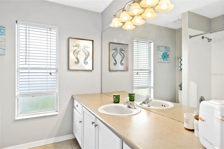 Upstairs full bath with spacious vanity