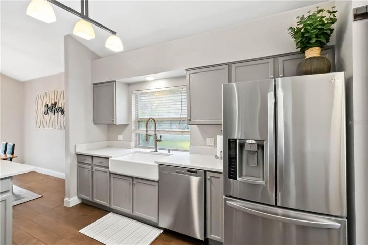 Stainless appliances