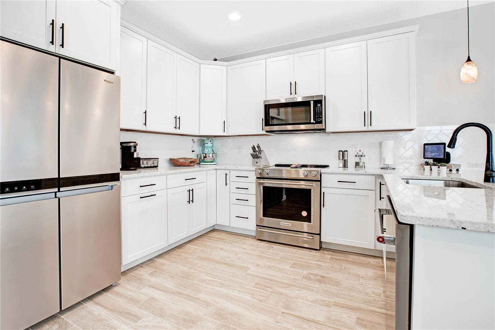 Orlando, Florida 32827, 4 Bedrooms Bedrooms, ,3 BathroomsBathrooms,Residential,For Sale,O6134747
