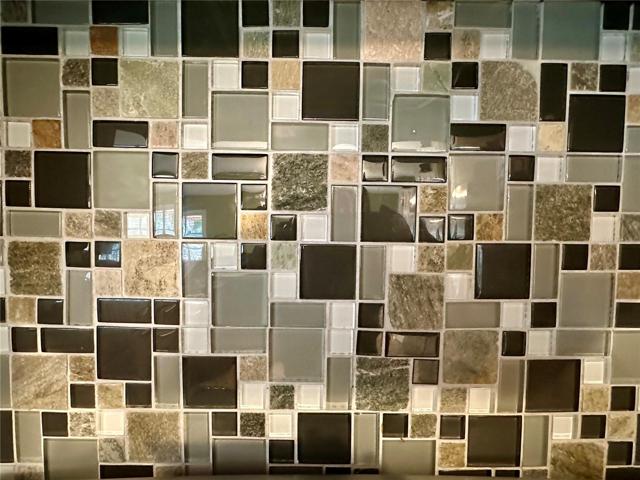 Kitchen Tile Backsplash