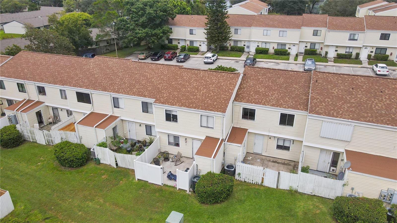 217 Debora Court, Altamonte Springs, Florida 32701, 3 Bedrooms Bedrooms, ,3 BathroomsBathrooms,Residential,For Sale,DEBORA,O6134887