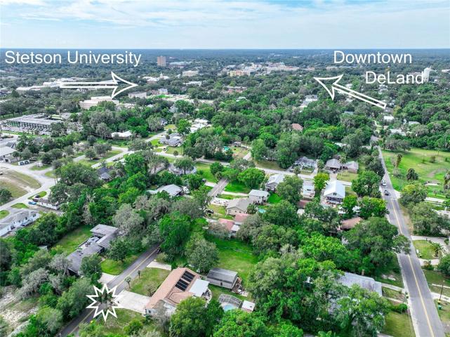 Walking distance to Stetson University  & Downtown Historic DeLand