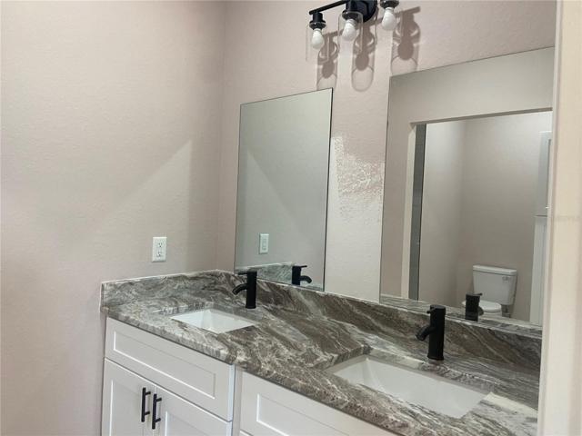 Master Bath, Double GraniteVanity