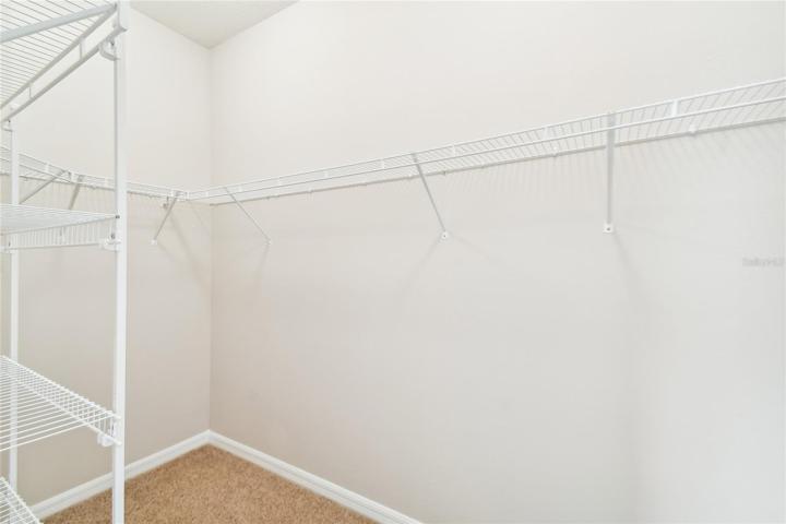 MB Walk-in Closet