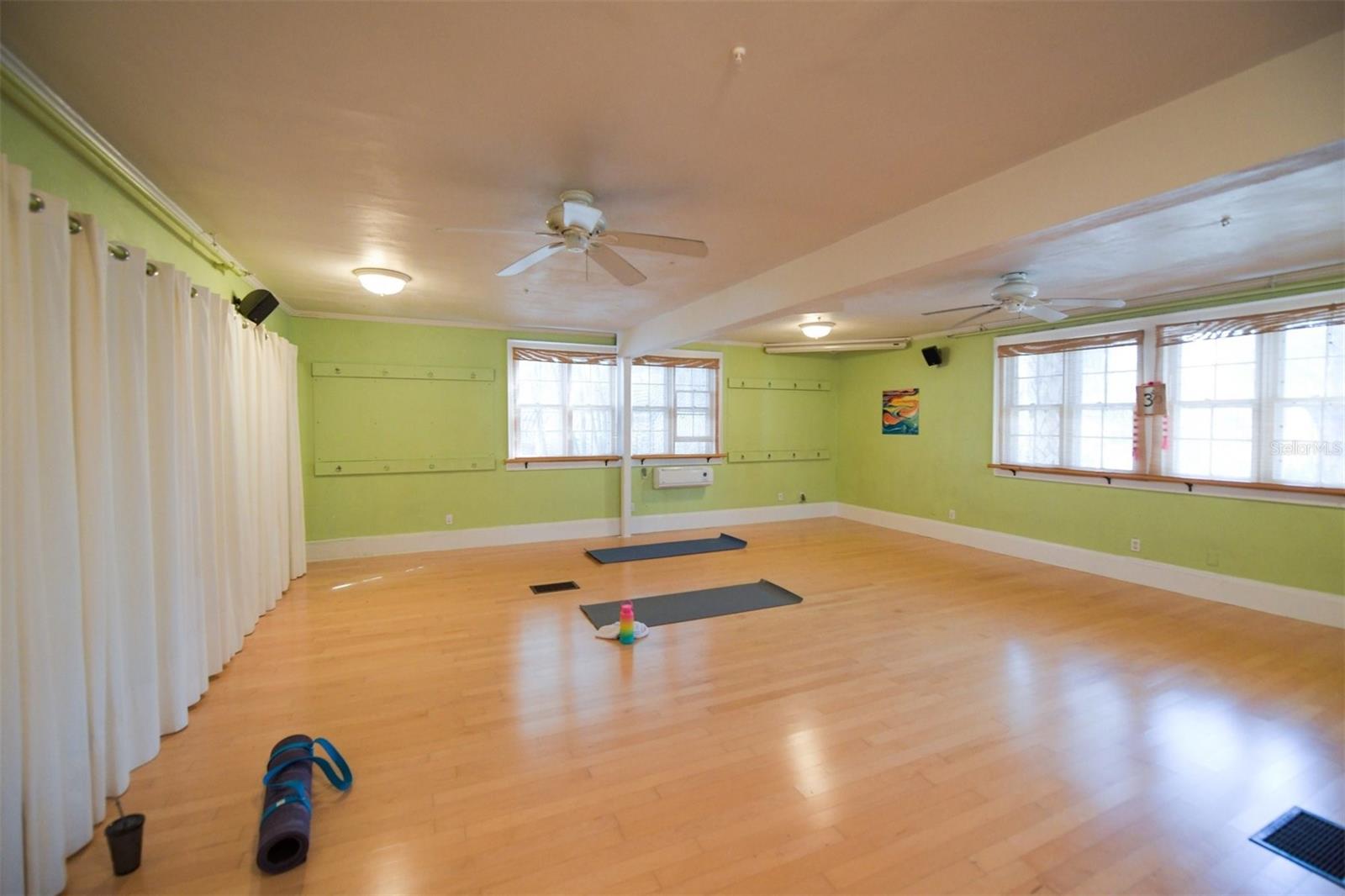 830 Central Avenue, Sarasota, Florida 34236, ,Commercial Sale,For Sale,CENTRAL,D6132038
