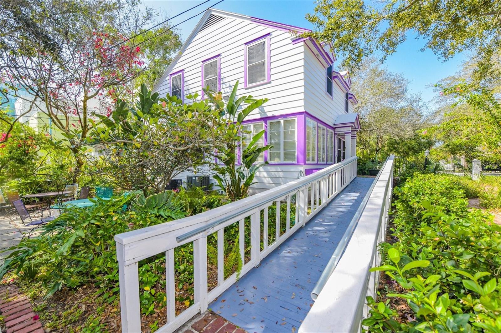 830 Central Avenue, Sarasota, Florida 34236, ,Commercial Sale,For Sale,CENTRAL,D6132038