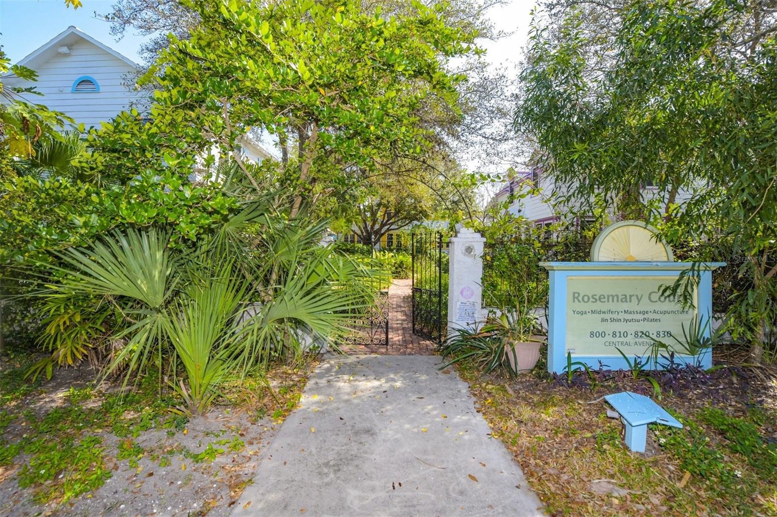 830 Central Avenue, Sarasota, Florida 34236, ,Commercial Sale,For Sale,CENTRAL,D6132038