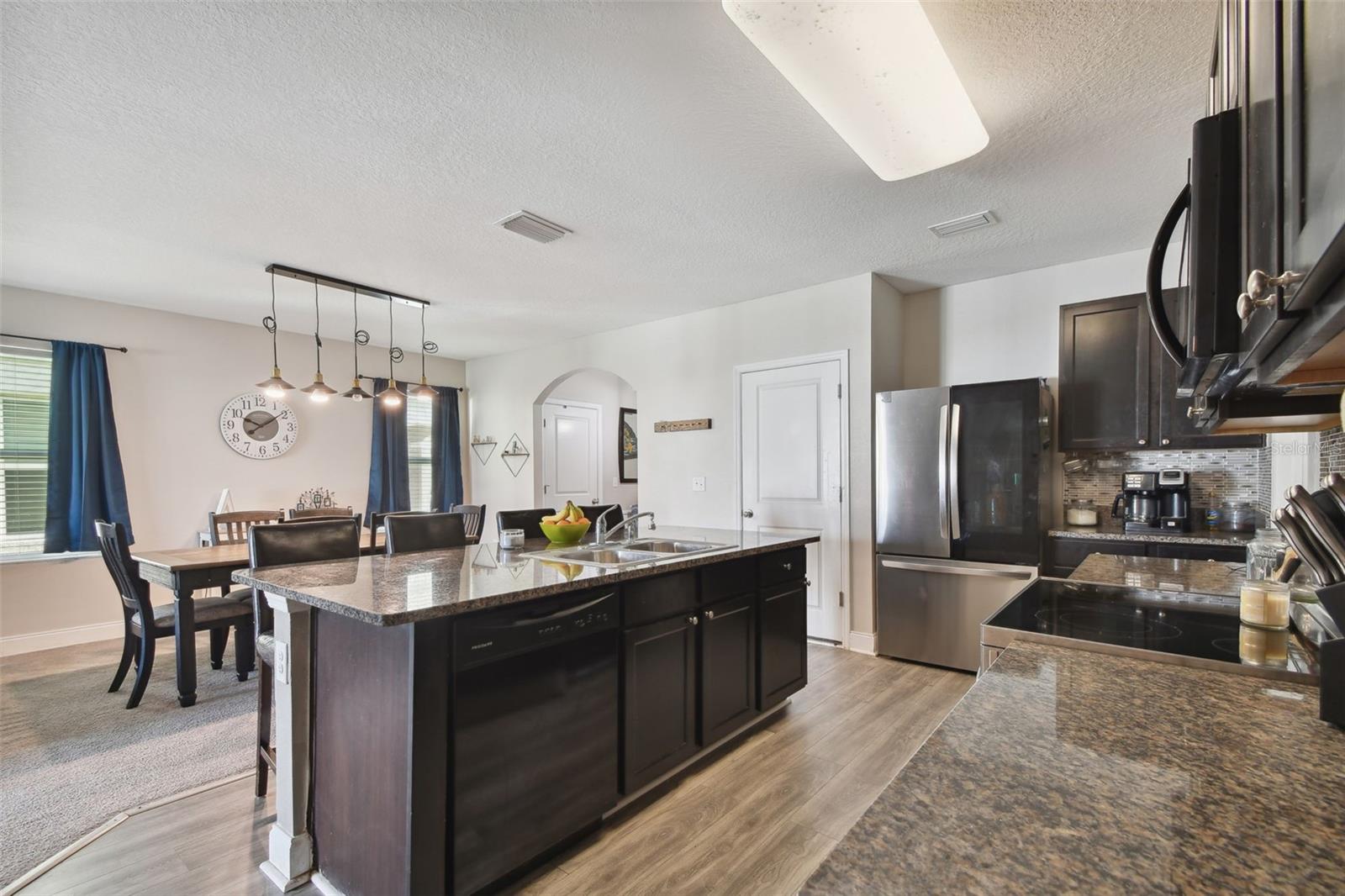 4659 Lindever Lane, Palmetto, Florida 34221, 5 Bedrooms Bedrooms, ,3 BathroomsBathrooms,Residential,For Sale,LINDEVER,A4580010